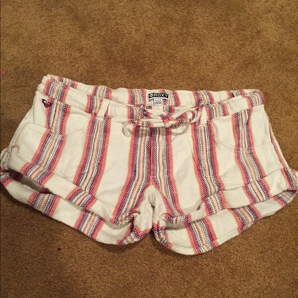 Roxy Accessories - ❤️Roxy pull tie shorts ❤️