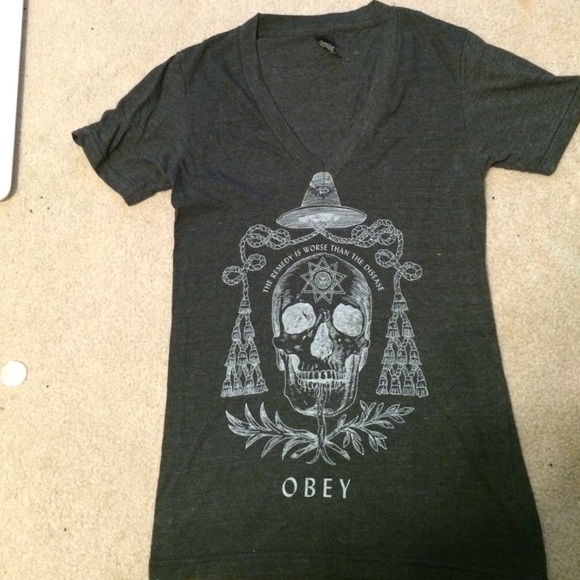 Obey T-shirt