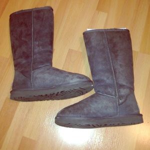 Classic tall grey uggs
