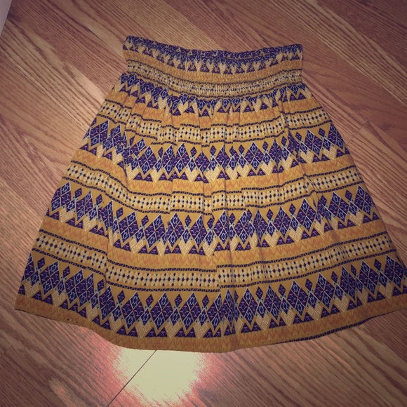 Tribal MOSSIMO skirt!