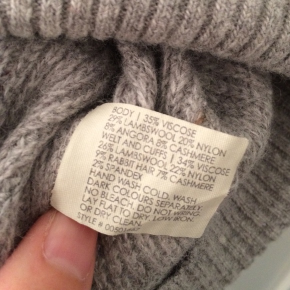 Bundled! Club Monaco slouchy grey sweater - Picture 4 of 4