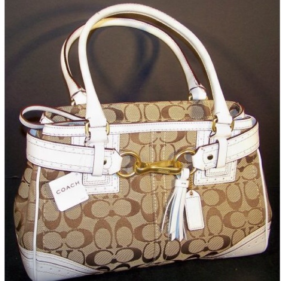 Coach Hampton Signature