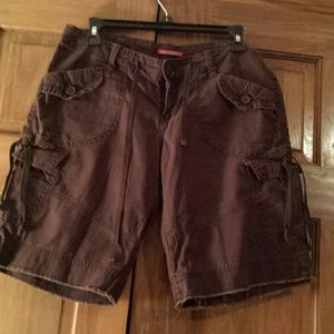 Brown Union Bay short size 7.