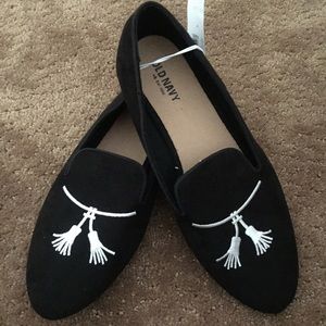NWT Tassel Smoking Flats