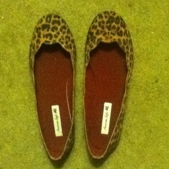 NWT leopard print flats