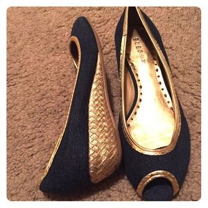 Moving and needing to sell some items