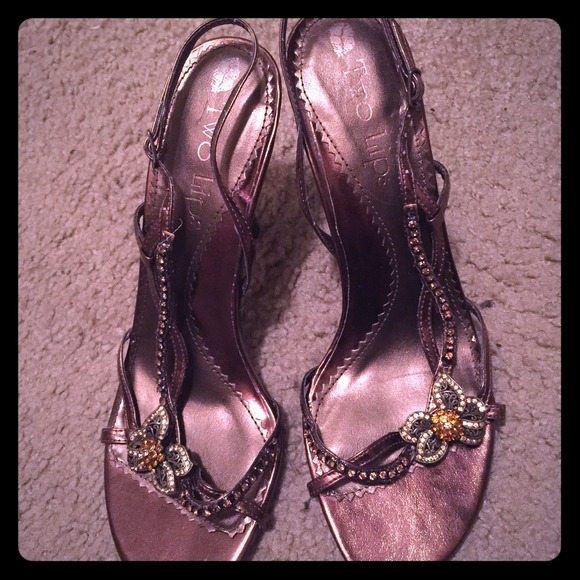 Moving need to sell some items