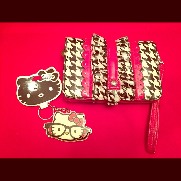 Red, black, and white Vera Bradley Frill wallet