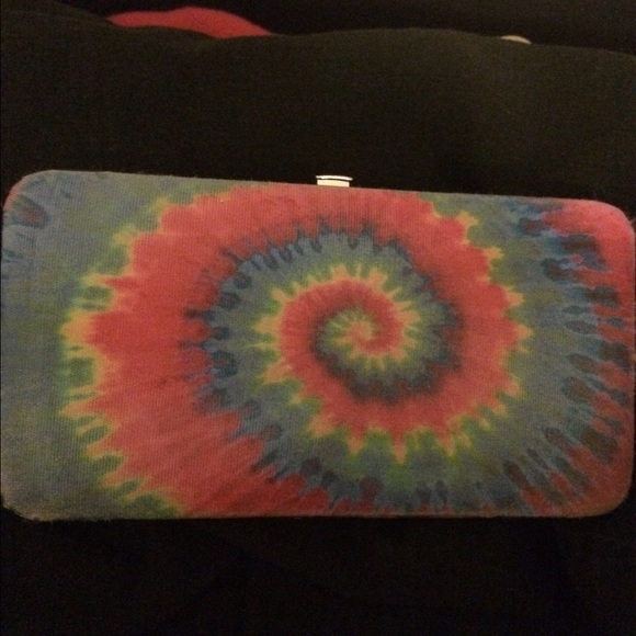Tye-dye wallet