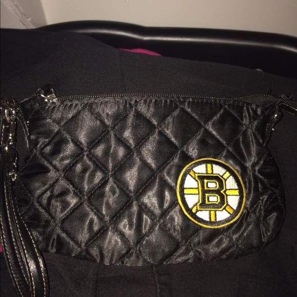 Boston Bruins wristlet