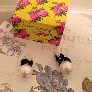 Betsy Johnson gorgeous Earrings