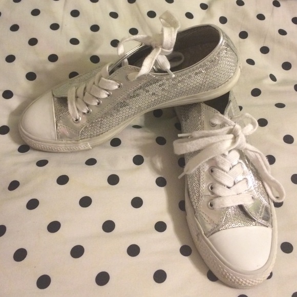 Sparkly shoes - Picture 2 of 2