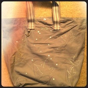 Aerie tote bag