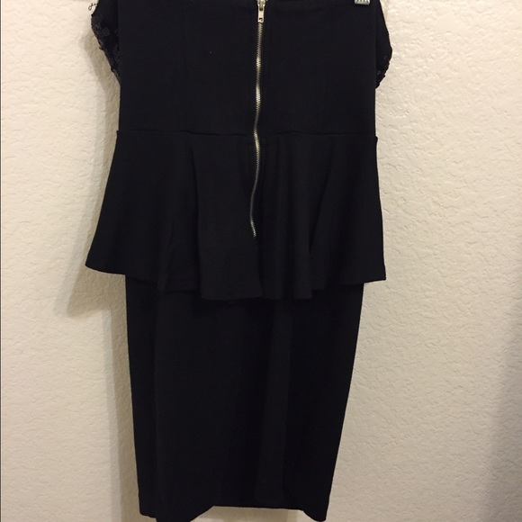Dress - Picture 2 of 2
