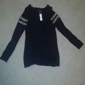 BLACK SWEATER WITH STRIPE SEQUINS SIZE LARGE