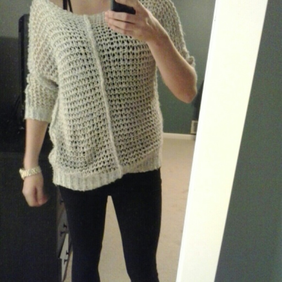 S O L D!!!Open knit slouchy sweater