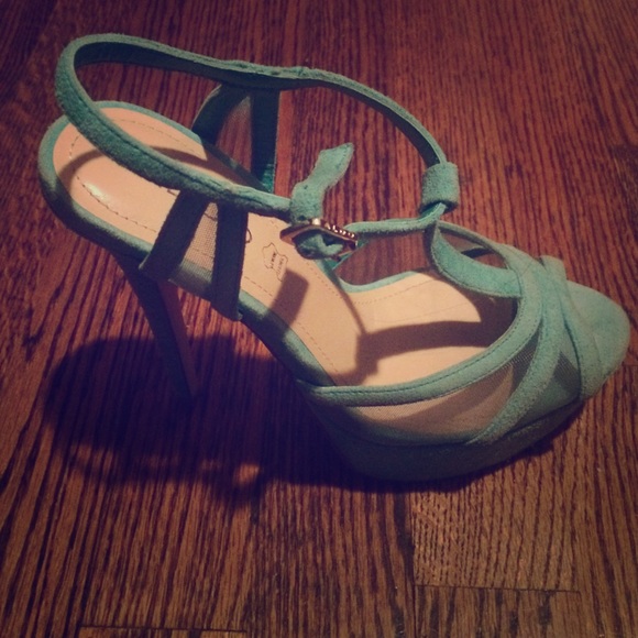 Tiffany blue Aldo t-strap heels