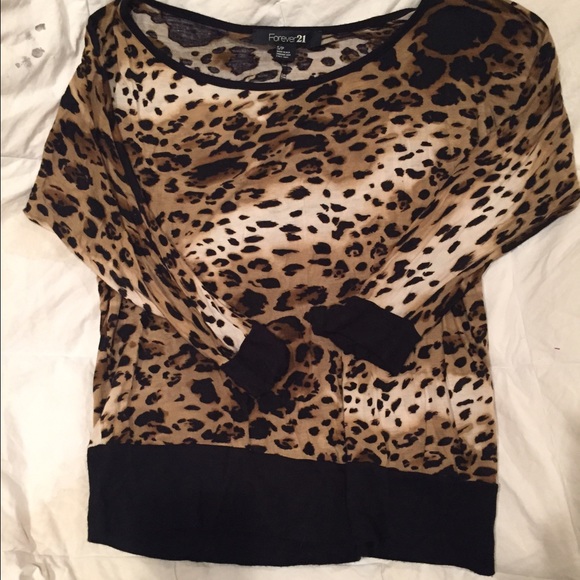 Leopard Print 3/4 Sleeve Top