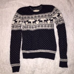 Abercrombie Kids navy blue and white knit sweater