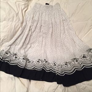 Cute H&M Hawaiian Print Maxi Skirt