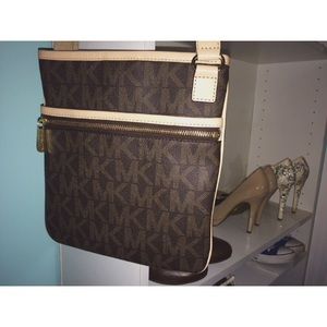 Michael Kors Large Brown MK Signature crossbody