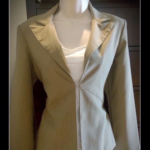 A. Byer Fiited Jacket - Picture 1 of 2