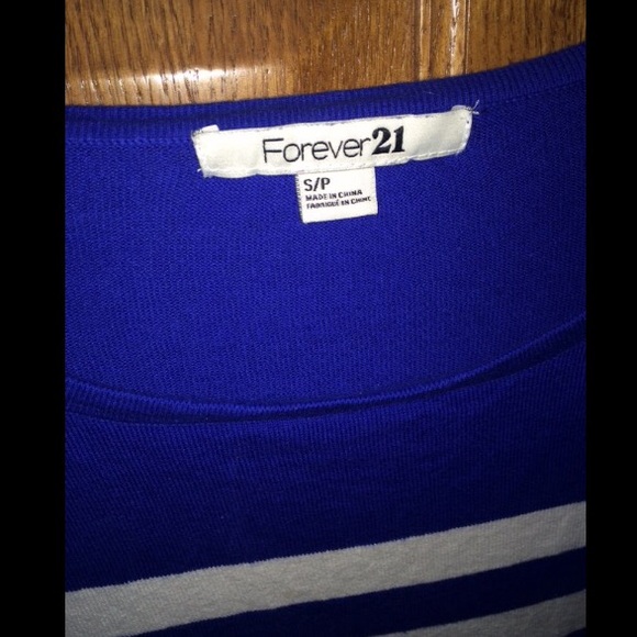 Forever 21 Blue and White Sweater - Picture 3 of 3