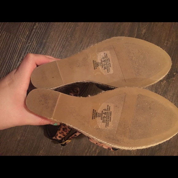 Leopard Sofia Vergara Wedges - Picture 4 of 4