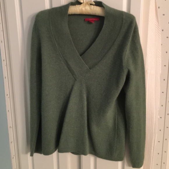 Cashmere sweater