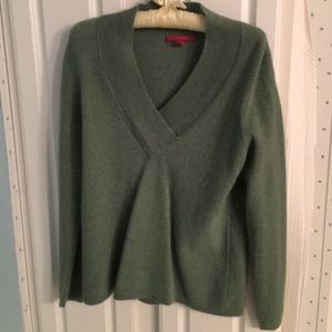 Cashmere sweater