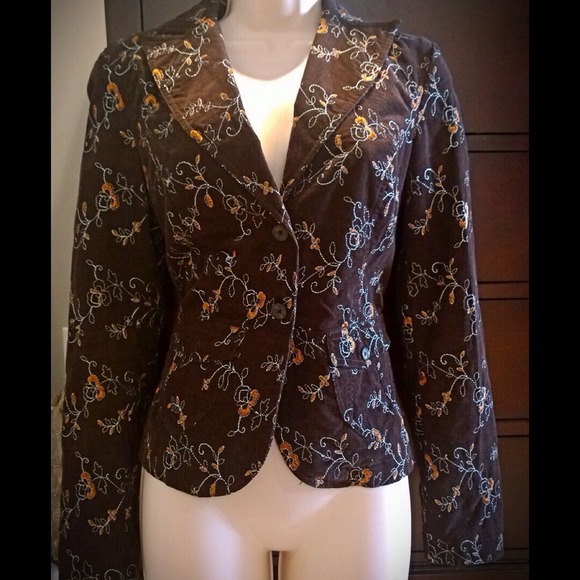 Good Clothes Jacket Sized Small - Picture 2 of 4