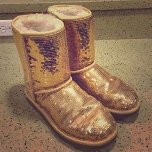 GOLD UGGS