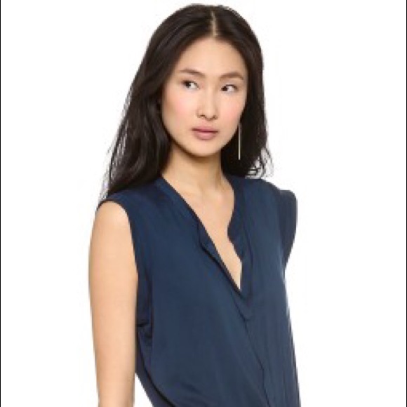 BLACK HALO navy jumpsuit-classic, classy style! - Picture 3 of 4