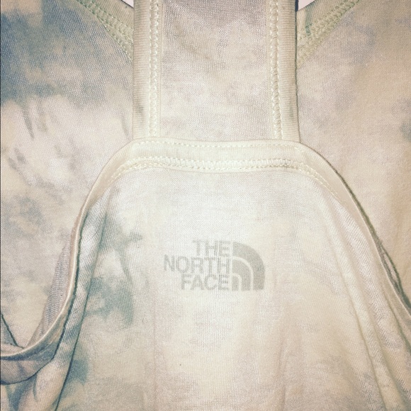 North Face work out top - Picture 3 of 4