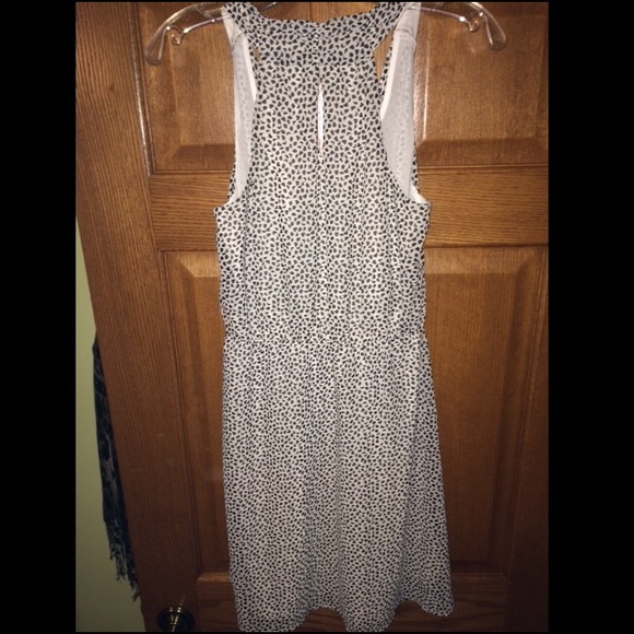 H&M White with Black Shapes Dress - Picture 2 of 3