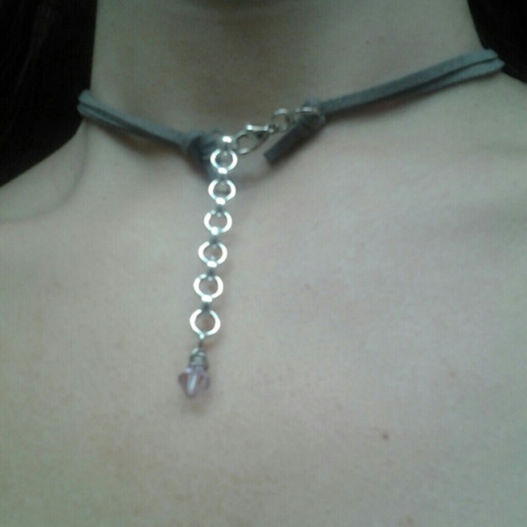 Handcrafted, Plums & Cream Bib Necklace - Picture 4 of 4