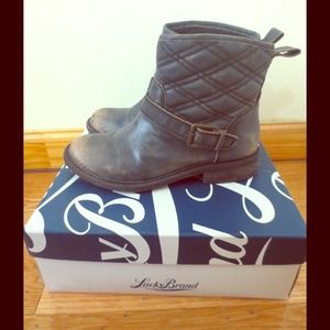 Final price!!! Lucky Brand boots size6.5