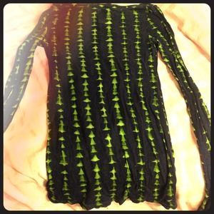 BCBG Geo Patterned Long Sleeved Shirt