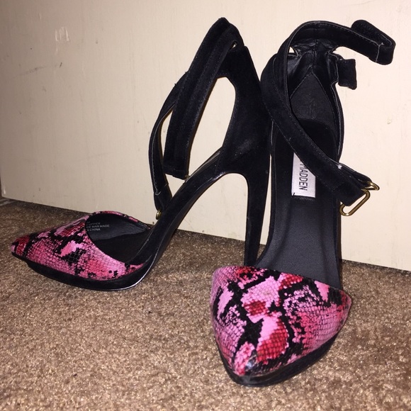 Steve Madden  Snake Print pink and black heels