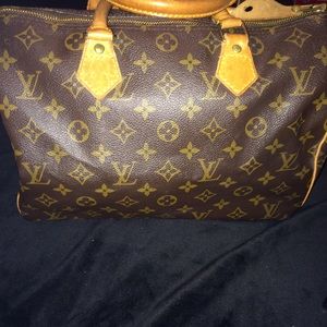 Louis Vuitton Speedy 30