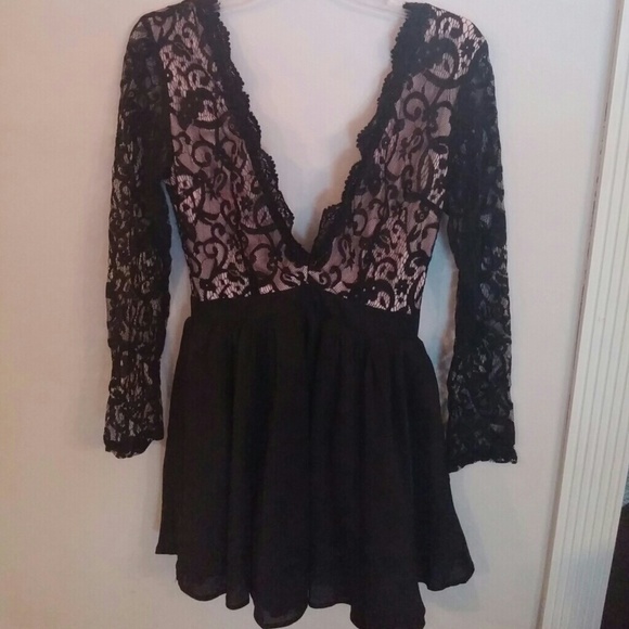 SOLD ********Puff ball dress - Picture 3 of 4