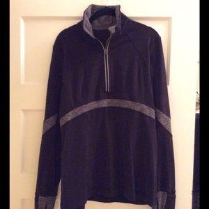 Lululemon 1 Black & 1 White Full Tilt Bundle!