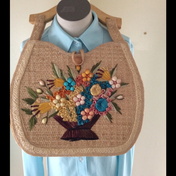 Straw vintage bag