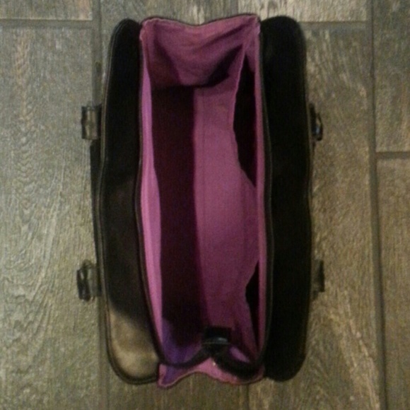 Sold - Picture 3 of 3