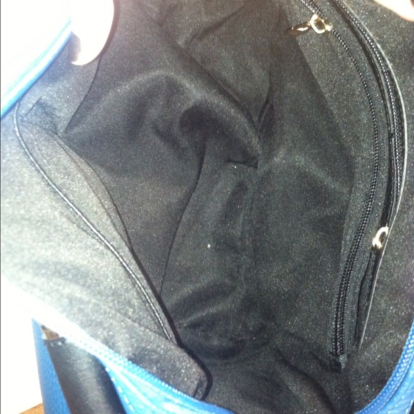 🚫SOLD🚫Blue satchel hand bag - Picture 2 of 2