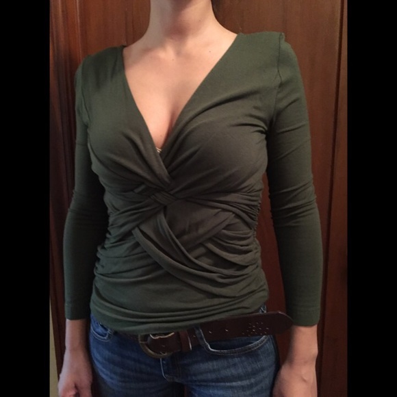BCBG Maxaria stretchy top - Picture 2 of 2