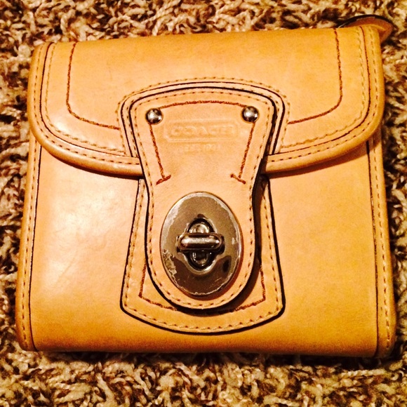 Coach Clutches & Wallets - 🎁 SOLD IN BUNDLE 🎁 Coach Wallet