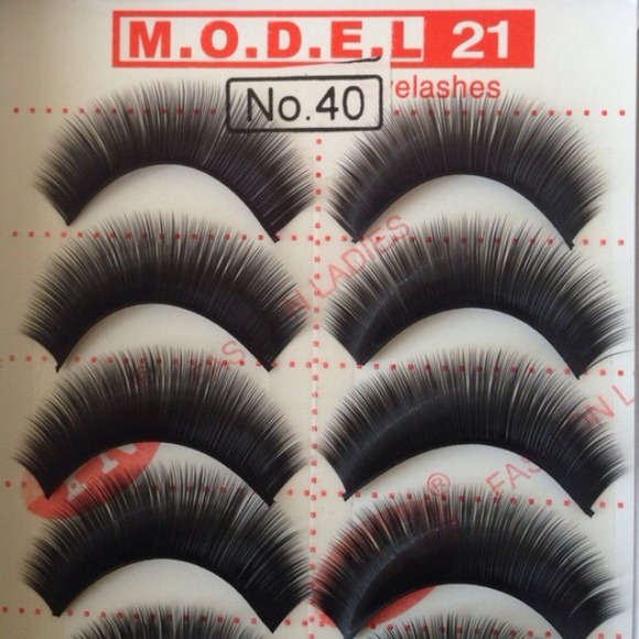 10 pairs of thick false eyelashes - Picture 1 of 1