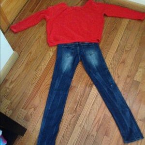 Red express sweater with Jeans 😊
