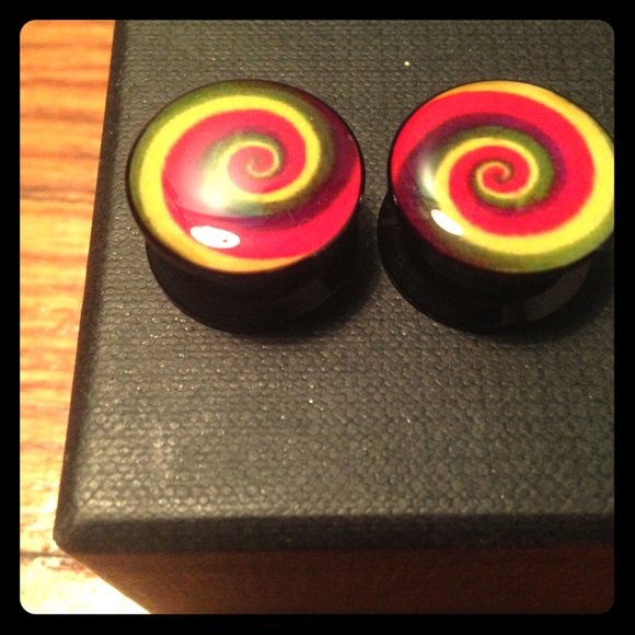 5/8th Rasta Plugs